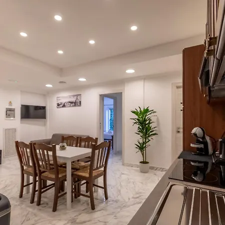 Alojamento de Acomodação e Pequeno-almoço Gregorio Vii Luxury 4*